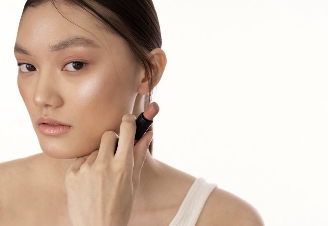 Как подобрать правильный оттенок помады под тон кожи?