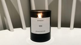 Чайная свеча Byredo: дух Нового года в маленьком стеклянном стакане