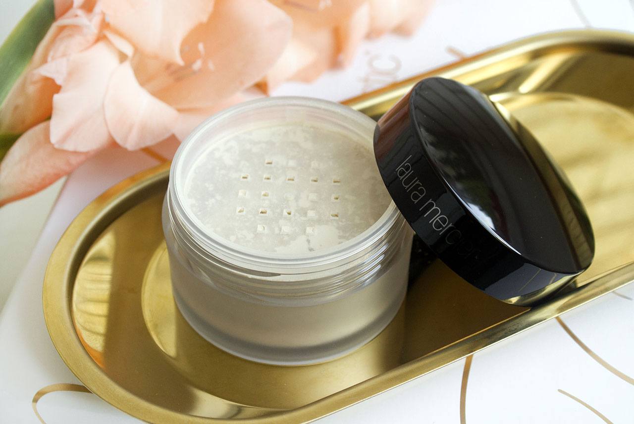 Рассыпчатая пудра Laura Mercier Translucent Loose Setting Powder — отзыв и свотчи