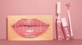 Три образа с одним набором для губ от Kylie Cosmetics