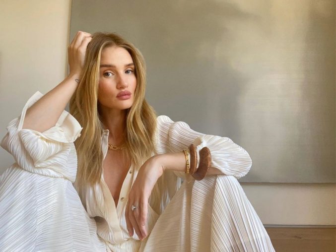 Десять средств Hourglass для макияжа Роузи Хантингтон-Уайтли