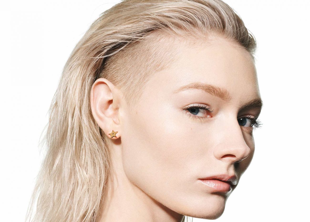 Тональная основа Dior