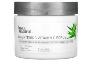 InstaNatural Brightening Vitamin C Scrub
