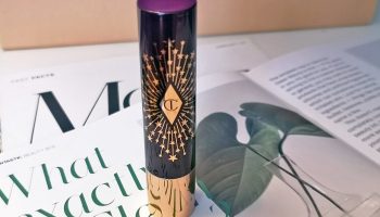 Charlotte Tilbury Hyaluronic Happikiss — отзыв