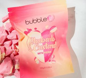 Bubble T Rhubarb & Custard Bath Fizzer - Lookfantastic Beauty Box August 2021