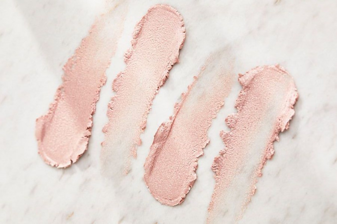 Румяна омбре: новый способ нанесения румян для скульптурных щек