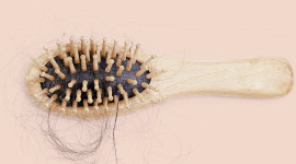 Выпадение волос осенью: причины и способы устранения